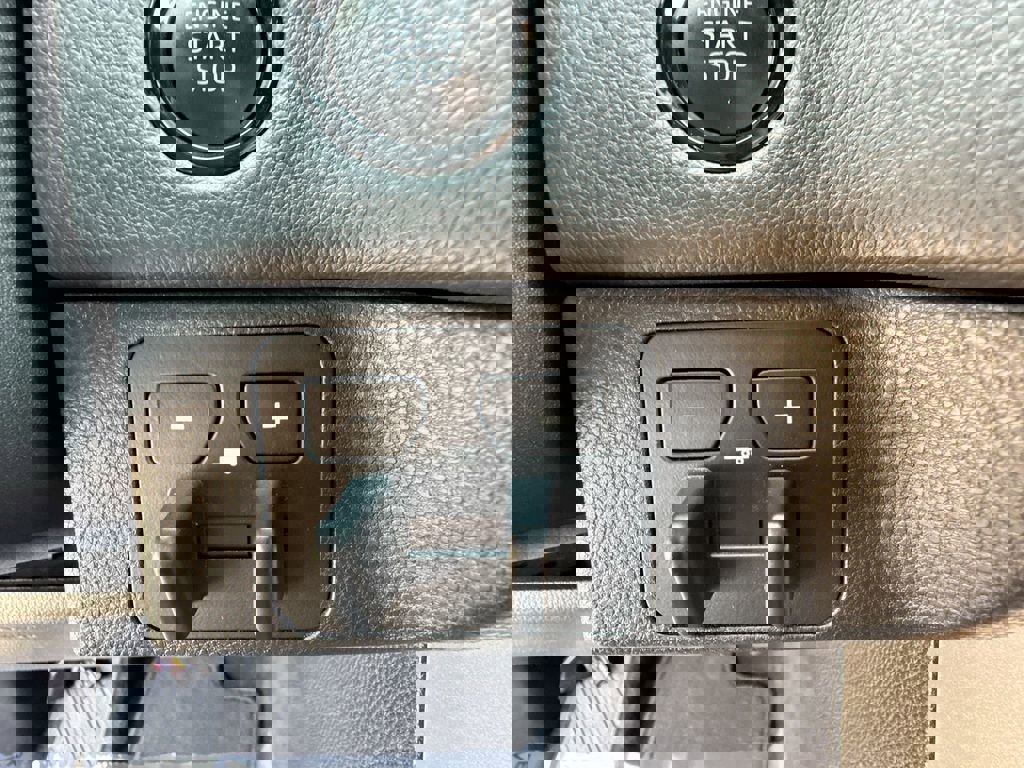 Used 2025 Toyota Tundra Limited image 36