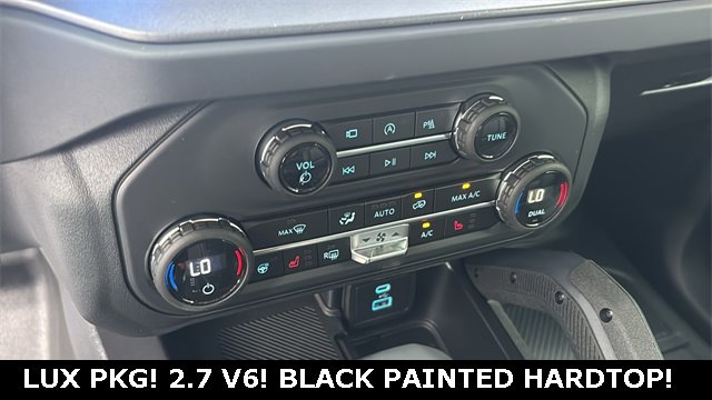 New 2025 Ford Bronco Badlands image 15