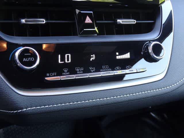 Used 2022 Toyota Corolla SE FWD image 28