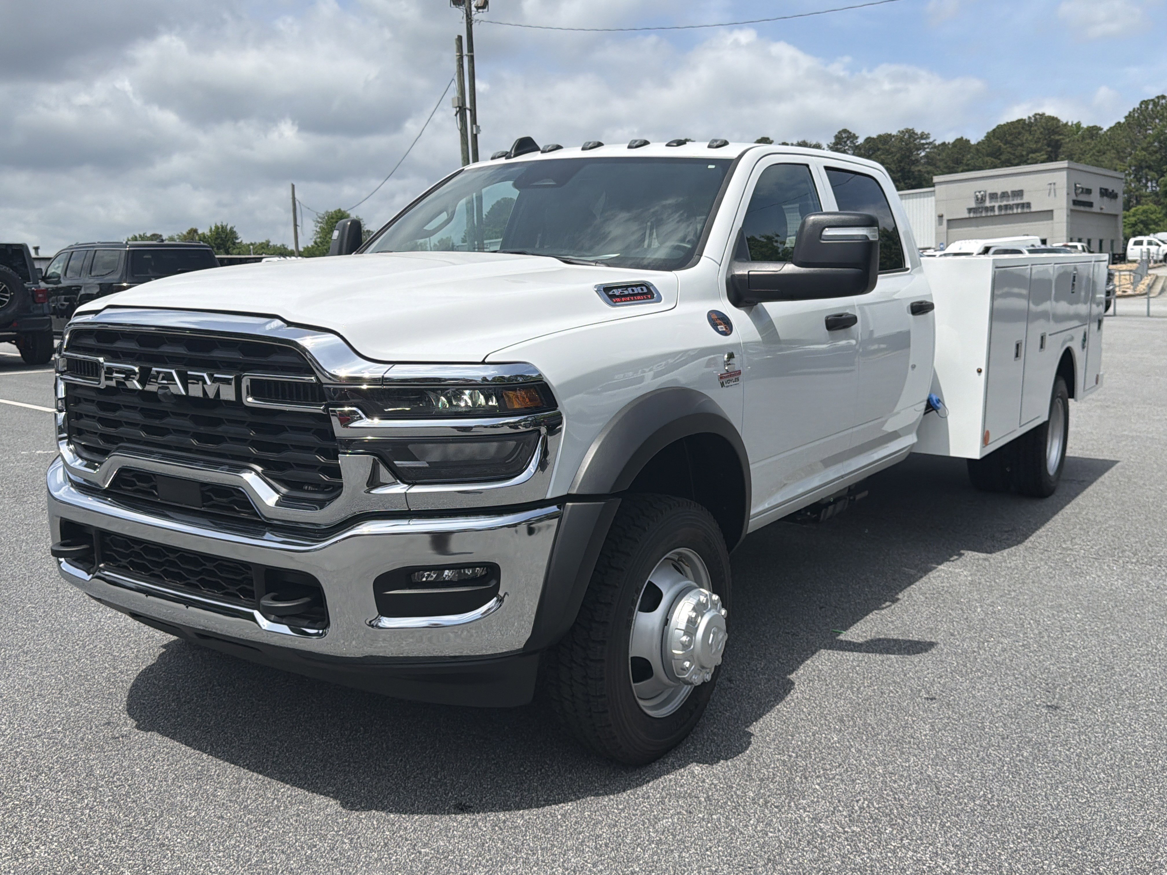 New 2026 RAM 4500 Tradesman w/ Chrome Appearance Group AWD/4WD image 3
