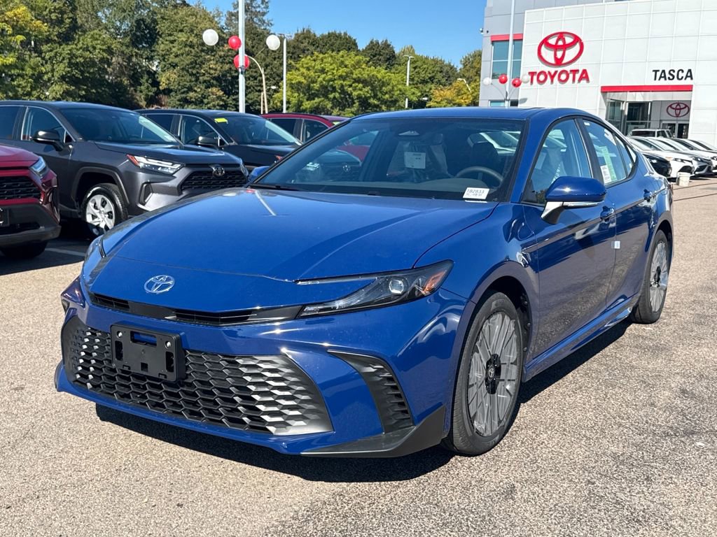 New 2026 Toyota Camry SE image 3
