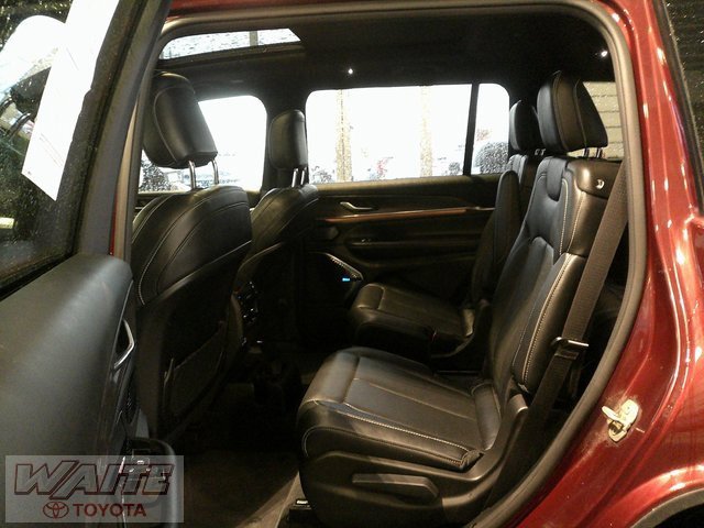 Used 2022 Jeep Grand Cherokee L Overland image 22