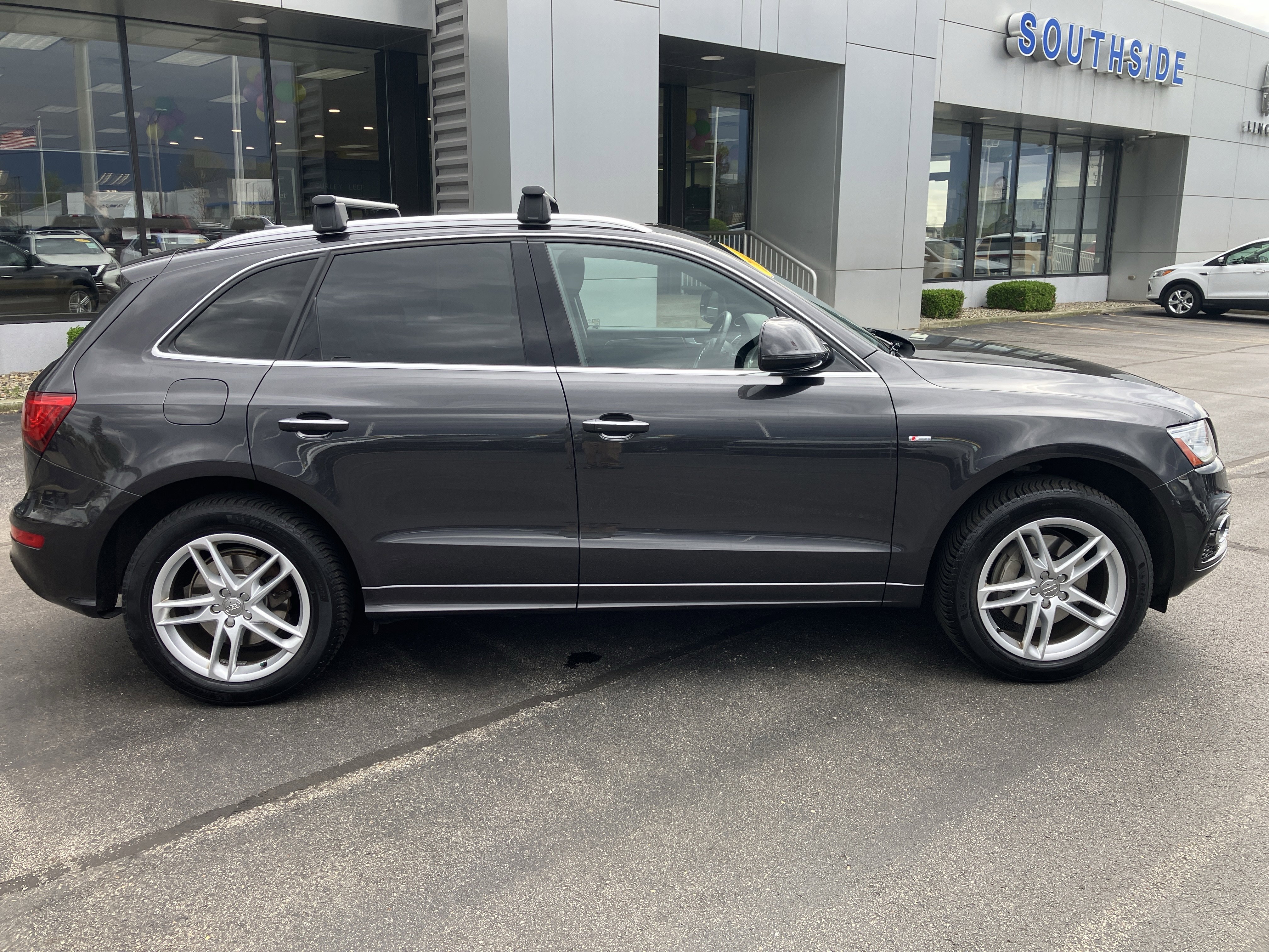 Used 2017 Audi Q5 3.0T Premium Plus w/ Technology Package AWD/4WD image 8