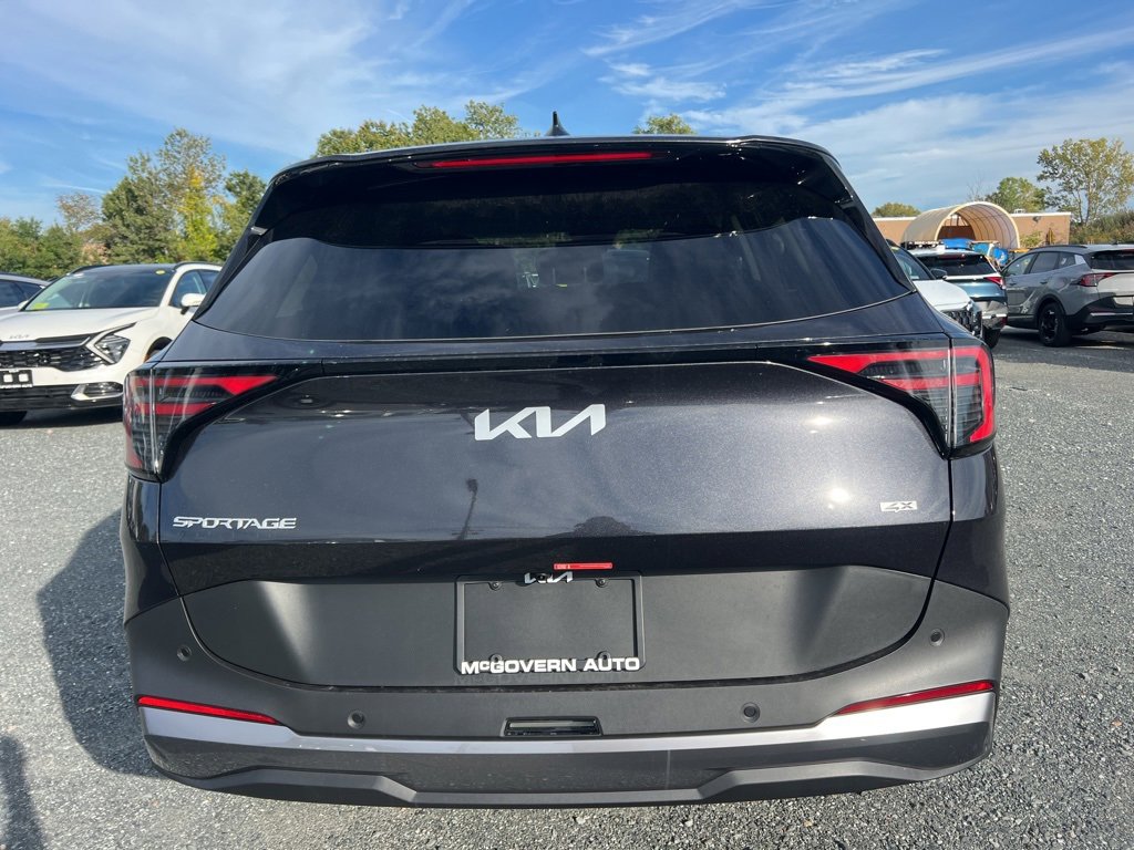New 2026 Kia Sportage LX image 3