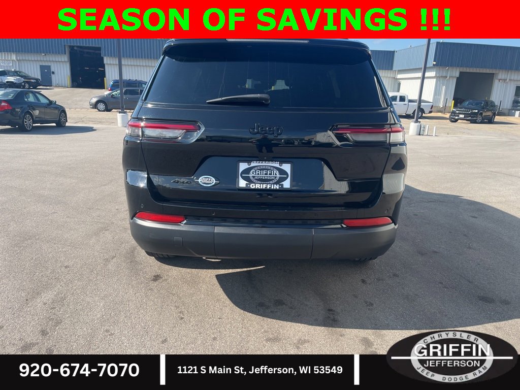 Used 2023 Jeep Grand Cherokee L Laredo image 5