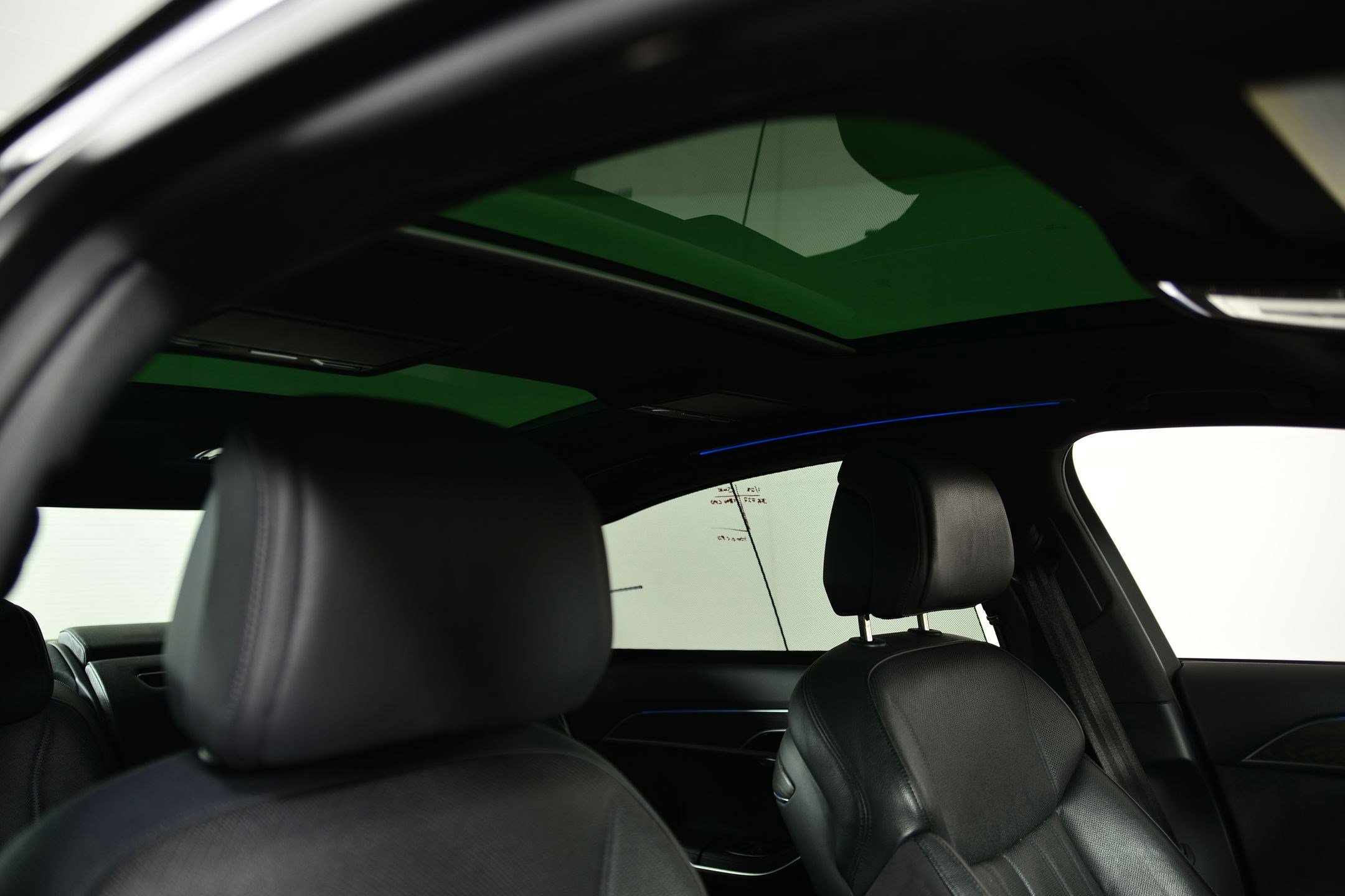 Used 2022 Audi A8 L 3.0T image 12