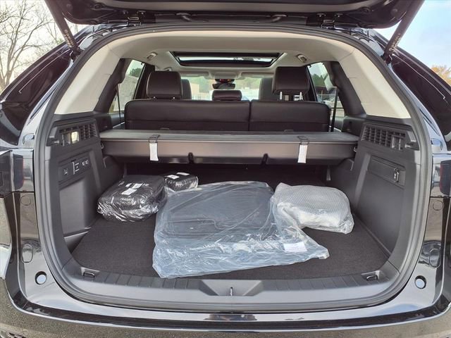 New 2025 MAZDA CX-70 Plug-In Hybrid w/ Premium Pkg image 17