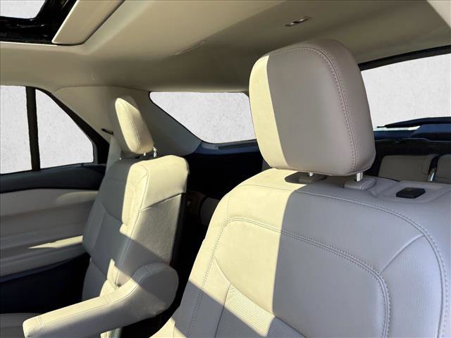 Used 2021 Ford Explorer Limited w/ Equipment Group 301A image 14