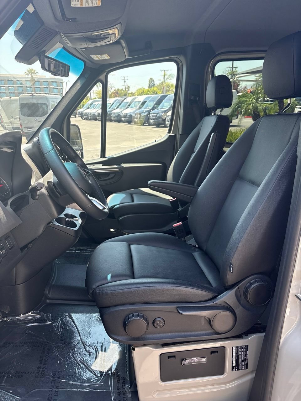 Certified 2025 Mercedes-Benz Sprinter 2500 image 8