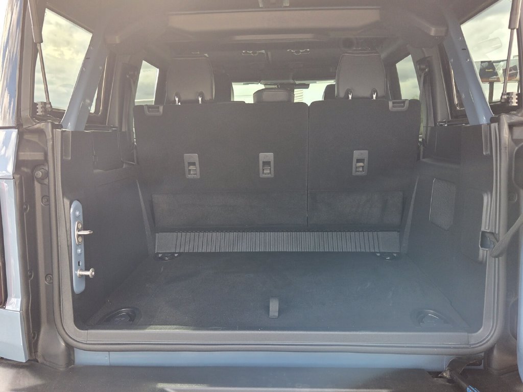 Used 2025 Ford Bronco Outer Banks AWD/4WD image 9