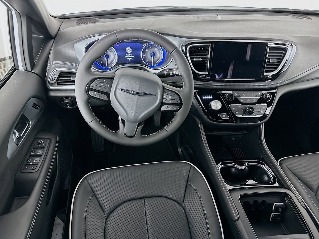 New 2026 Chrysler Pacifica Limited w/ S Appearance Package image 30