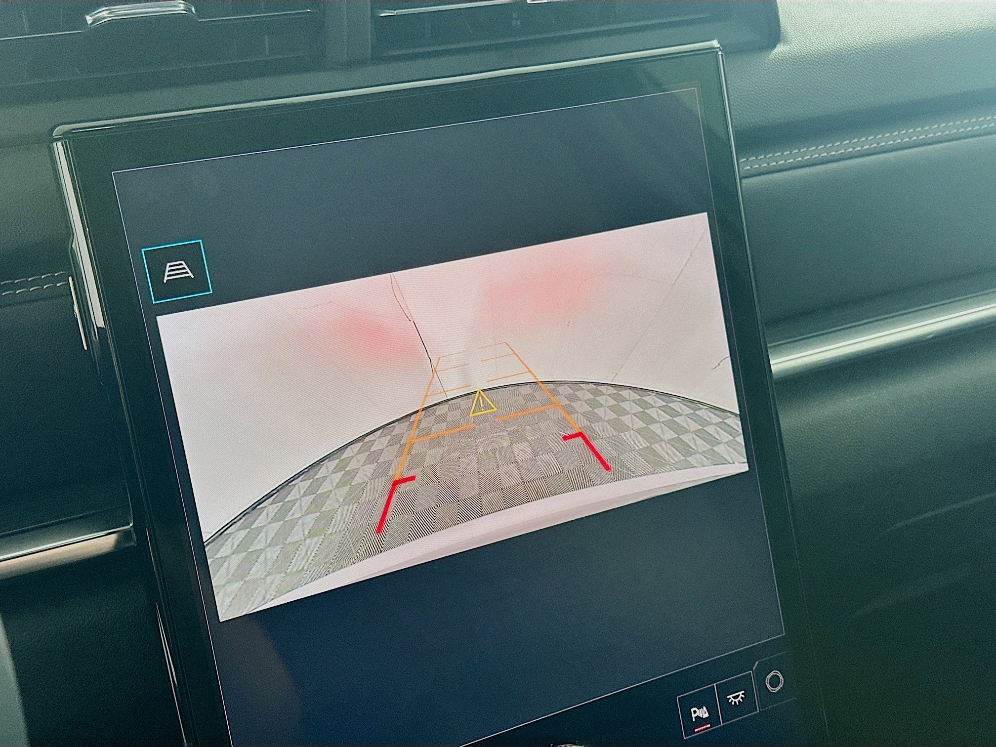 Used 2025 GMC Terrain Elevation image 23