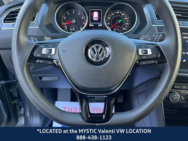 Used 2020 Volkswagen Tiguan SE image 42