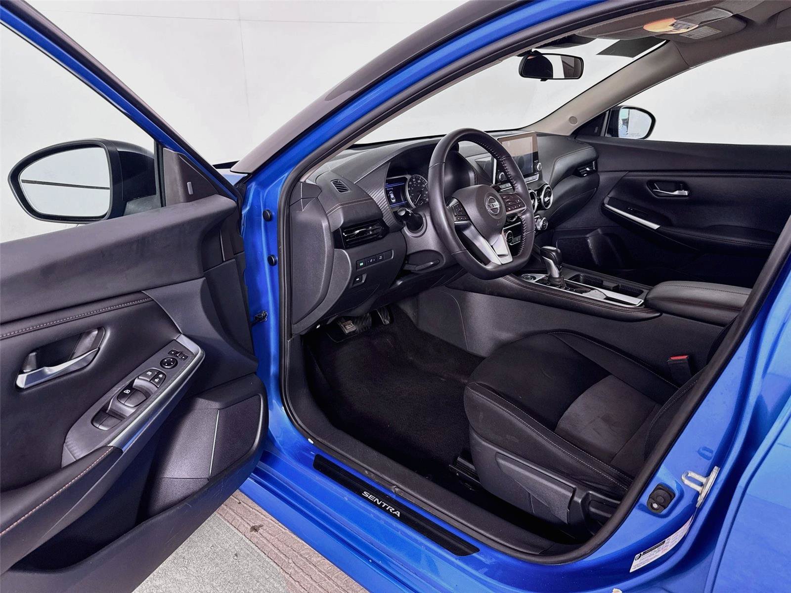 Used 2021 Nissan Sentra SR FWD image 3