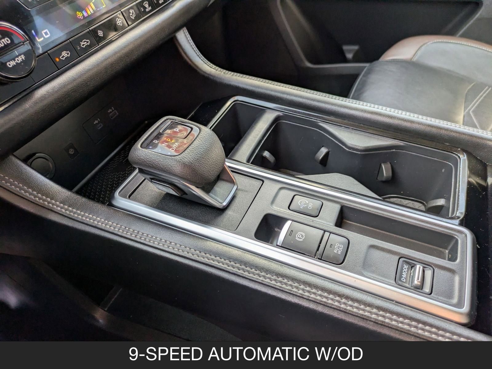 Certified 2022 Nissan Pathfinder Platinum w/ Lighting Package (N93) image 16