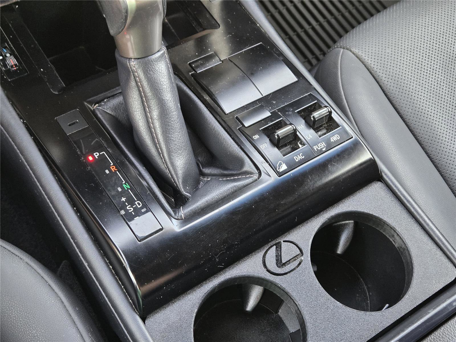 Used 2020 Lexus GX 460 Premium w/ Premium Package image 27