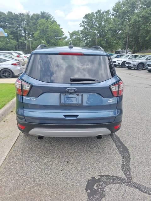 Used 2018 Ford Escape SE w/ SE Sync 3 Package AWD/4WD image 5