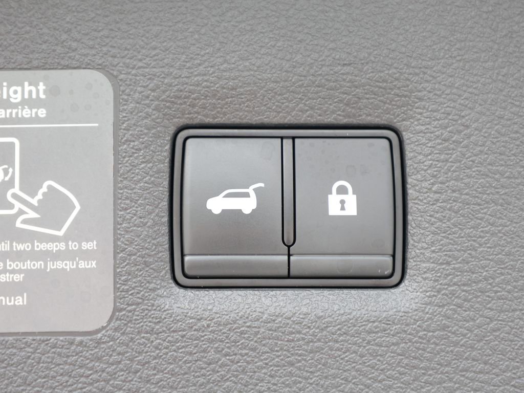 Certified 2023 INFINITI QX55 Luxe w/ Cargo Package image 9