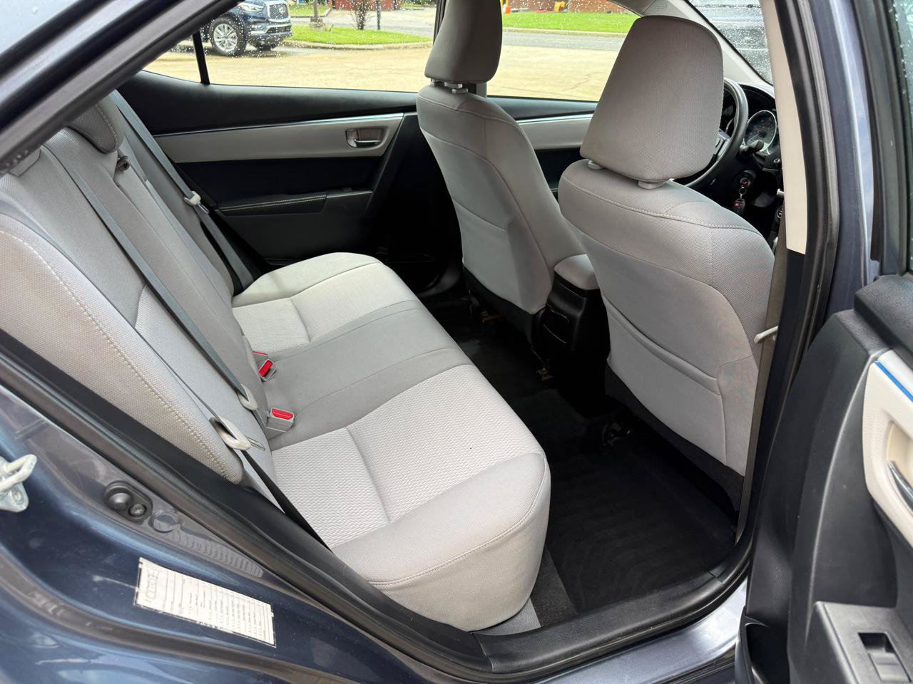 Used 2015 Toyota Corolla LE FWD image 22
