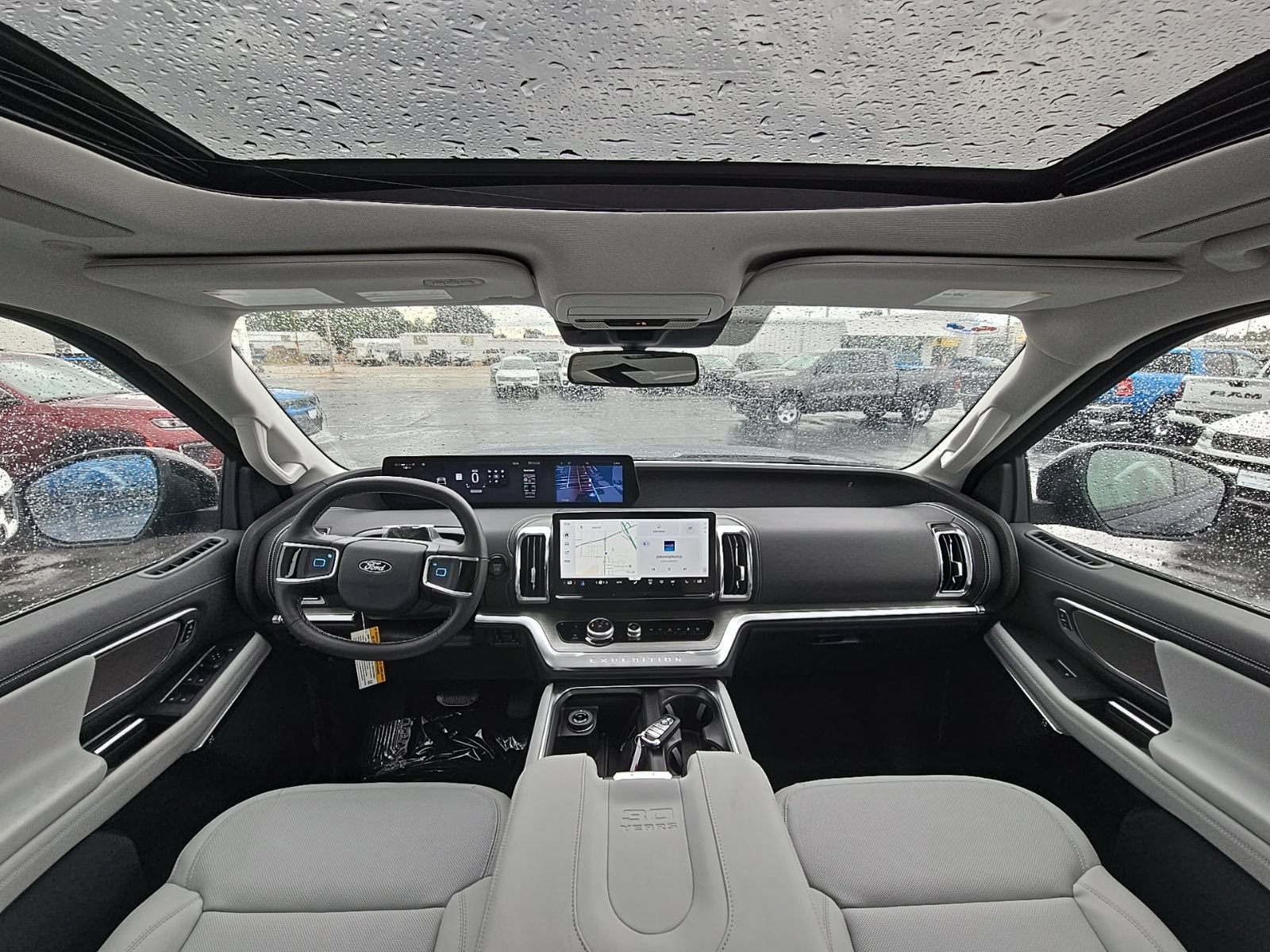 New 2027 Ford Expedition Platinum AWD/4WD image 2