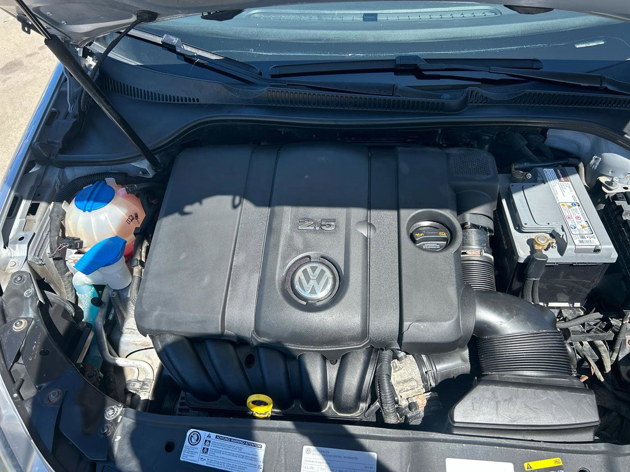 Used 2014 Volkswagen Golf 4-Door image 18