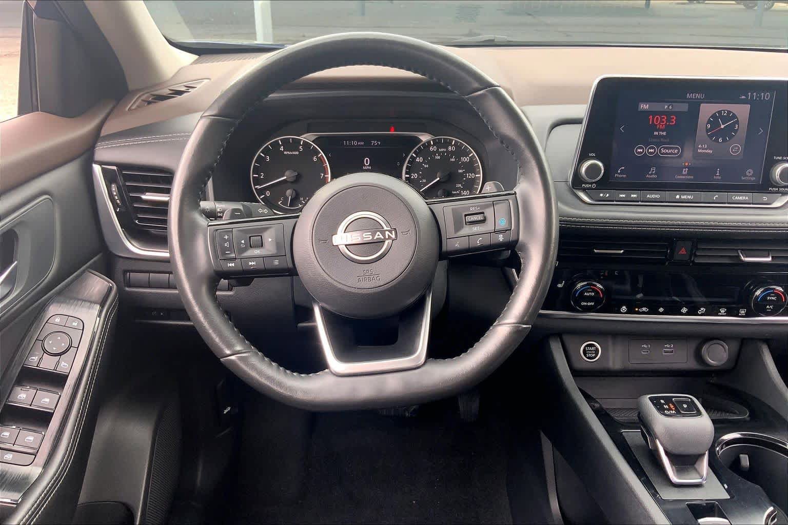 Used 2023 Nissan Rogue SV w/ SV Premium Package AWD/4WD image 6