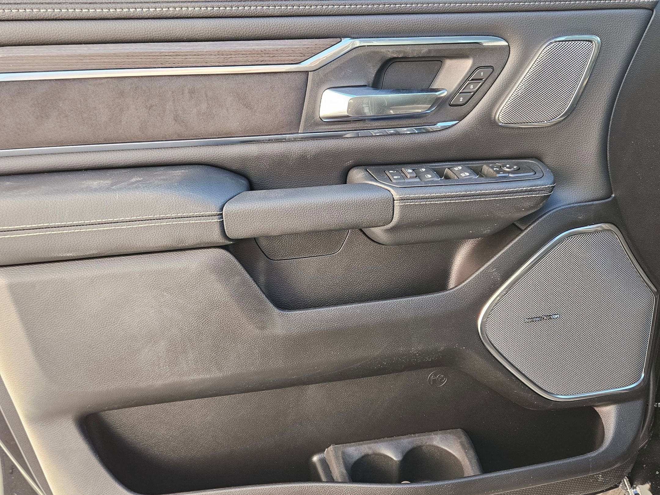 New 2026 RAM 1500 Laramie w/ Night Edition image 15