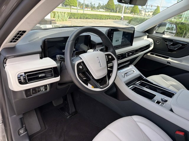 New 2027 Lincoln Aviator Reserve w/ Jet Appearance Package RWD image 13