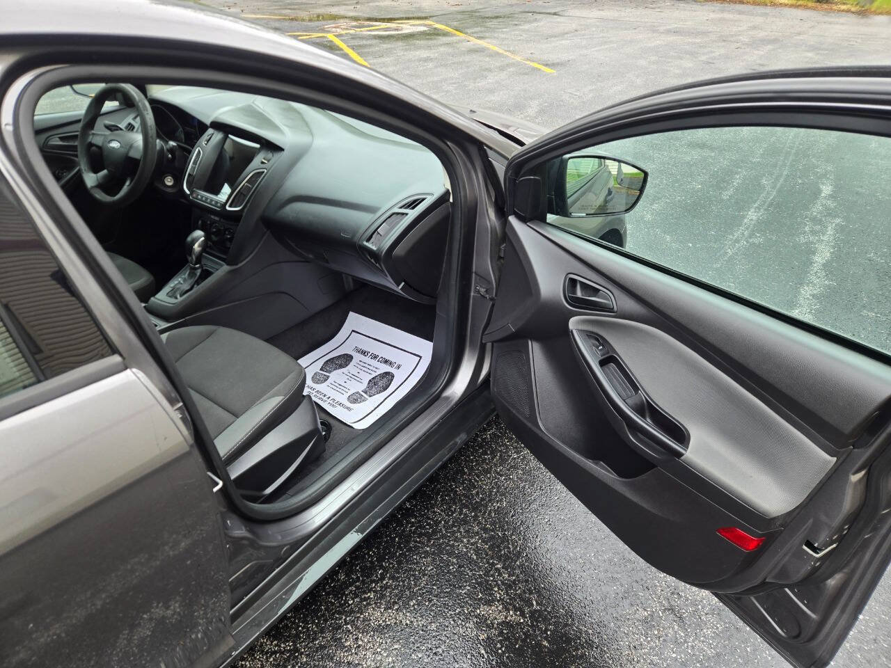 Used 2012 Ford Focus S FWD image 23
