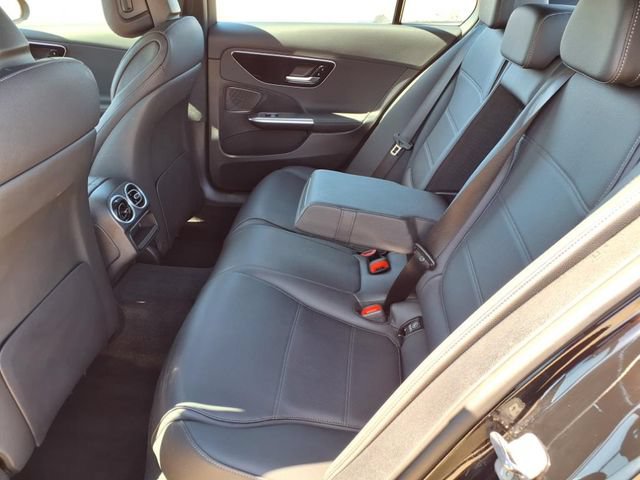 Used 2025 Mercedes-Benz C 300 4MATIC Sedan image 18