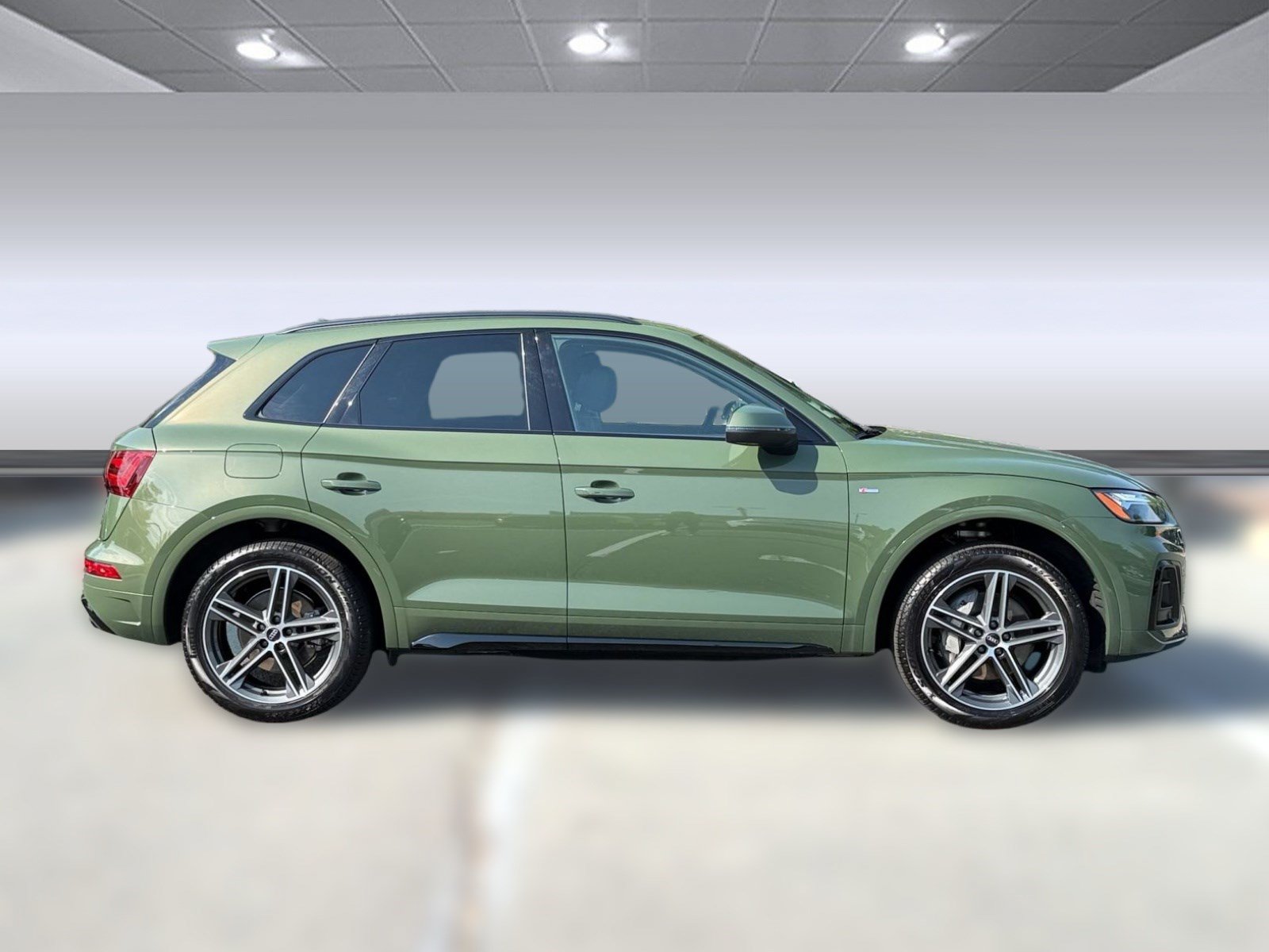 Used 2022 Audi Q5 e Premium Plus AWD/4WD image 8