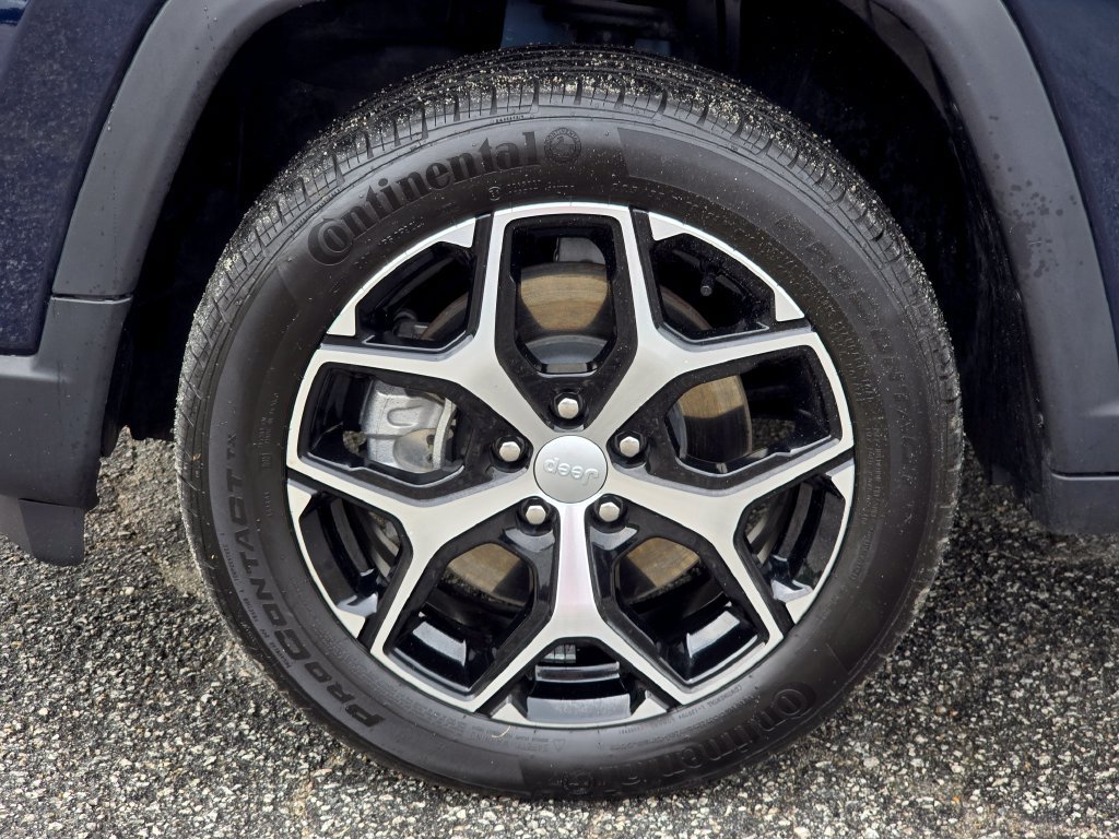 Used 2024 Jeep Compass Limited AWD/4WD image 13