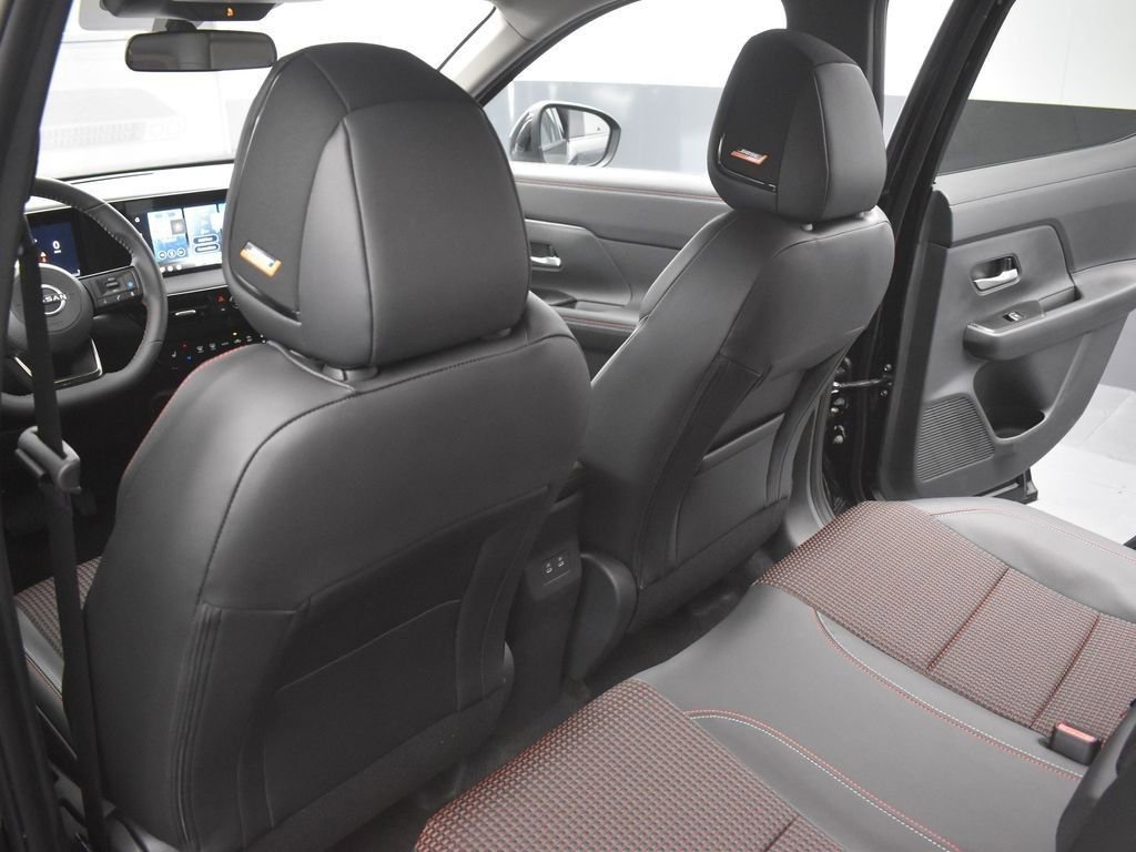 New 2026 Nissan Kicks SR w/ SR Premium Package image 14