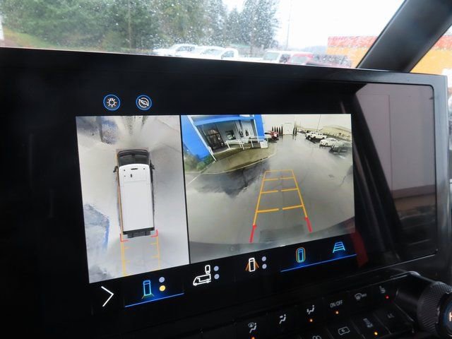 Used 2024 Chevrolet Brightdrop 400 w/ Commercial Equipment Package AWD/4WD image 24