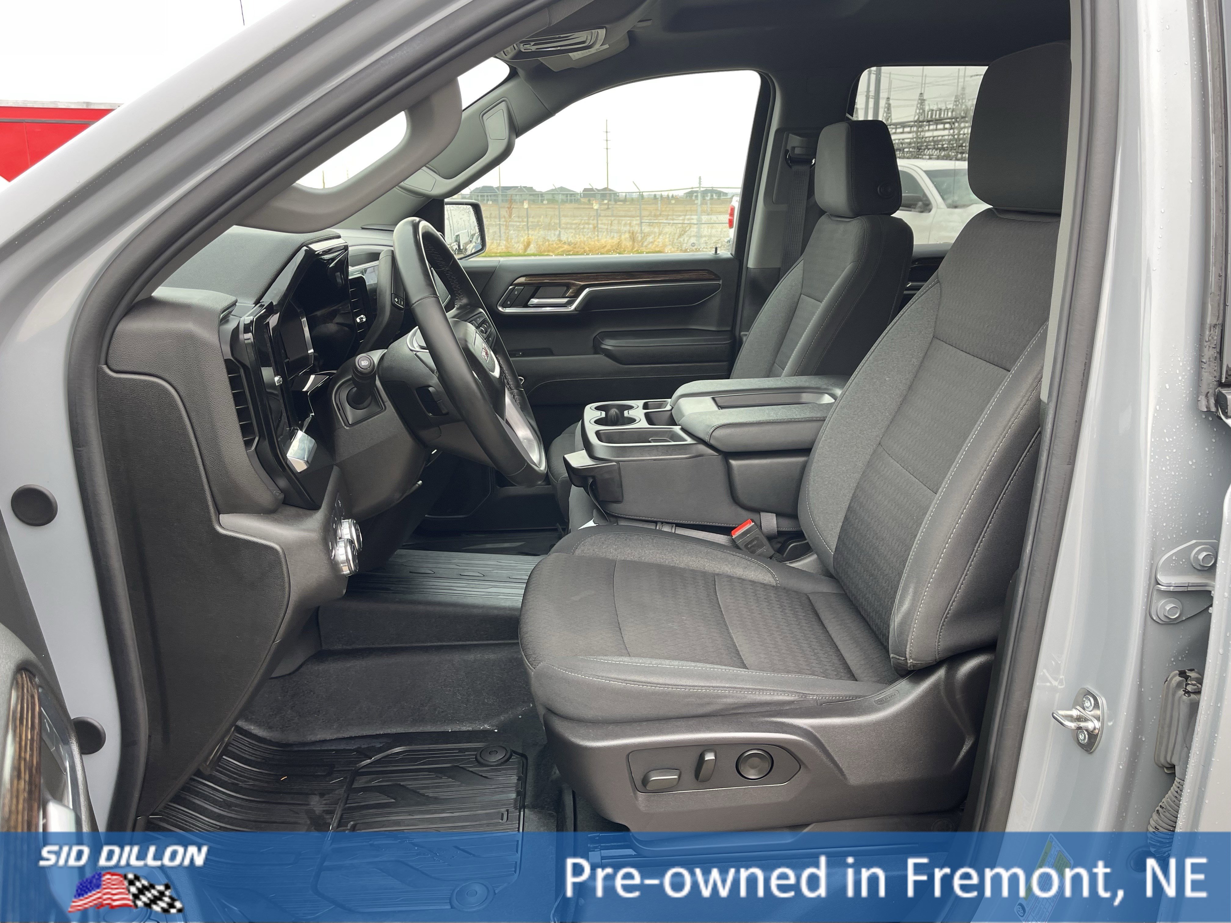 Used 2024 GMC Sierra 1500 Elevation image 12