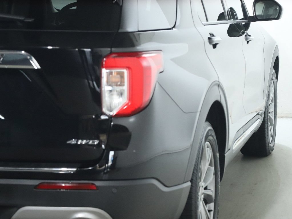 Used 2022 Ford Explorer Limited w/ Equipment Group 301A AWD/4WD image 47