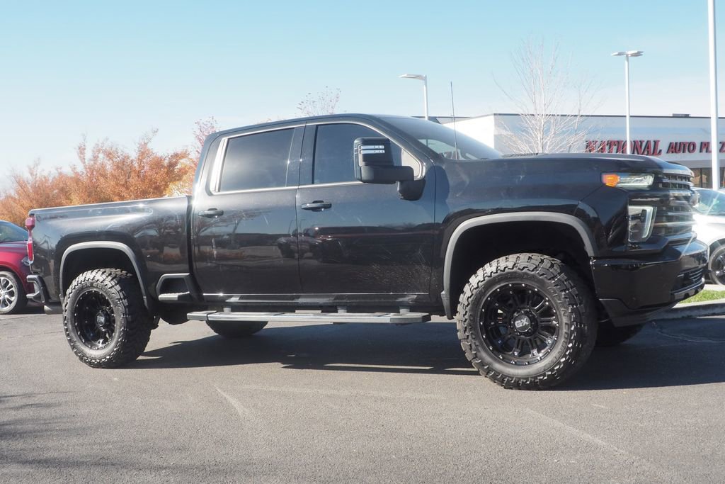 Used 2022 Chevrolet Silverado 3500 High Country image 3