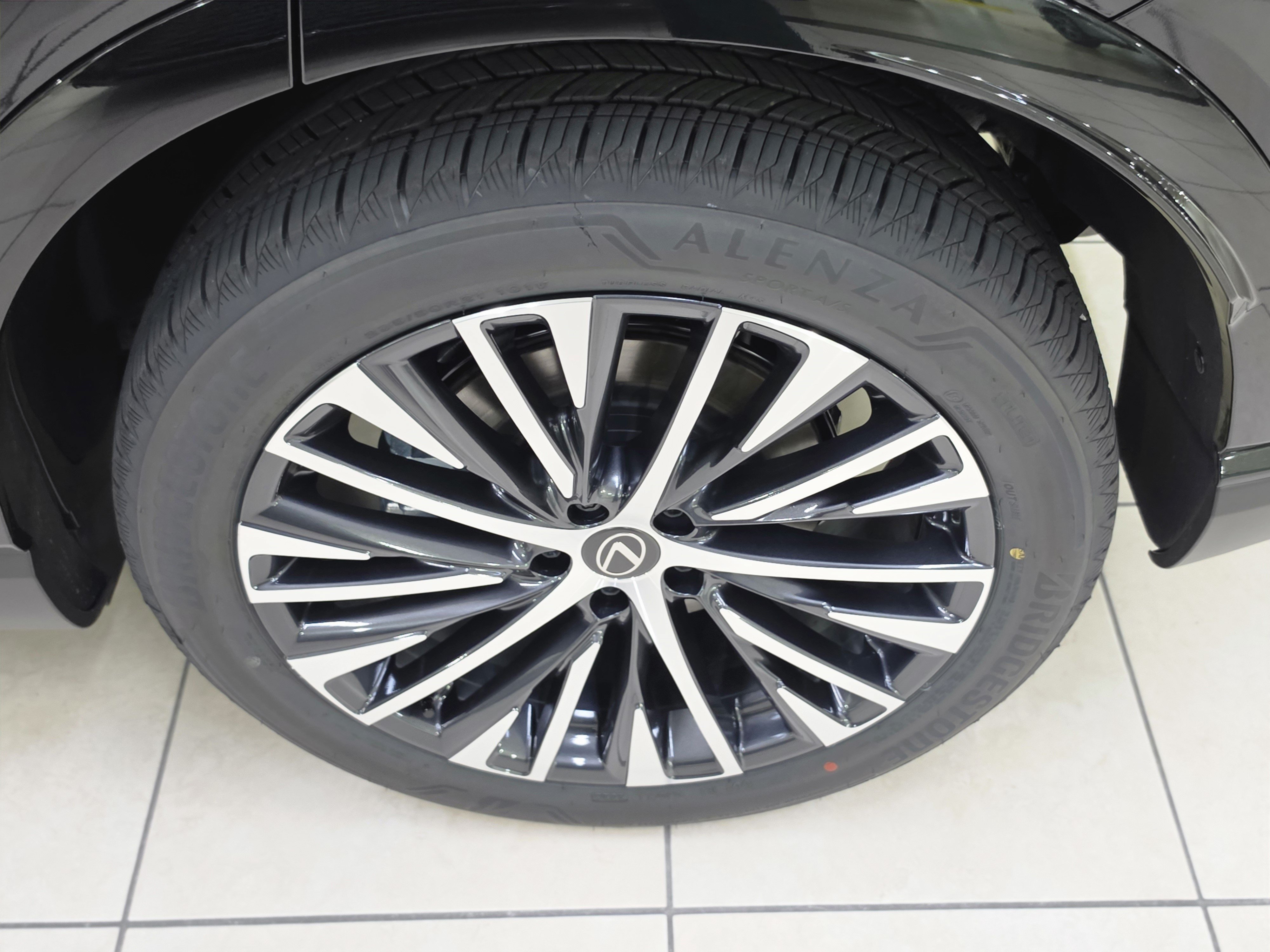 New 2026 Lexus RX 350 Premium Plus w/ Accessory Package (Z1) FWD image 7
