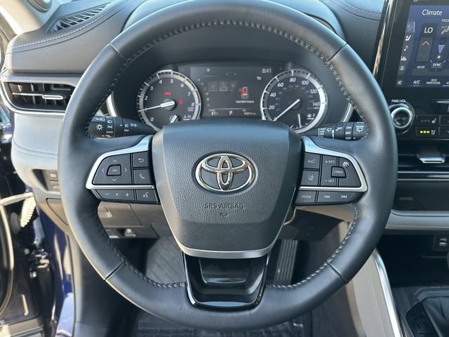 Used 2022 Toyota Highlander Limited AWD/4WD image 13