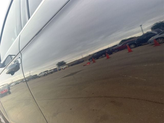 Used 2021 Ford Expedition XLT RWD image 8