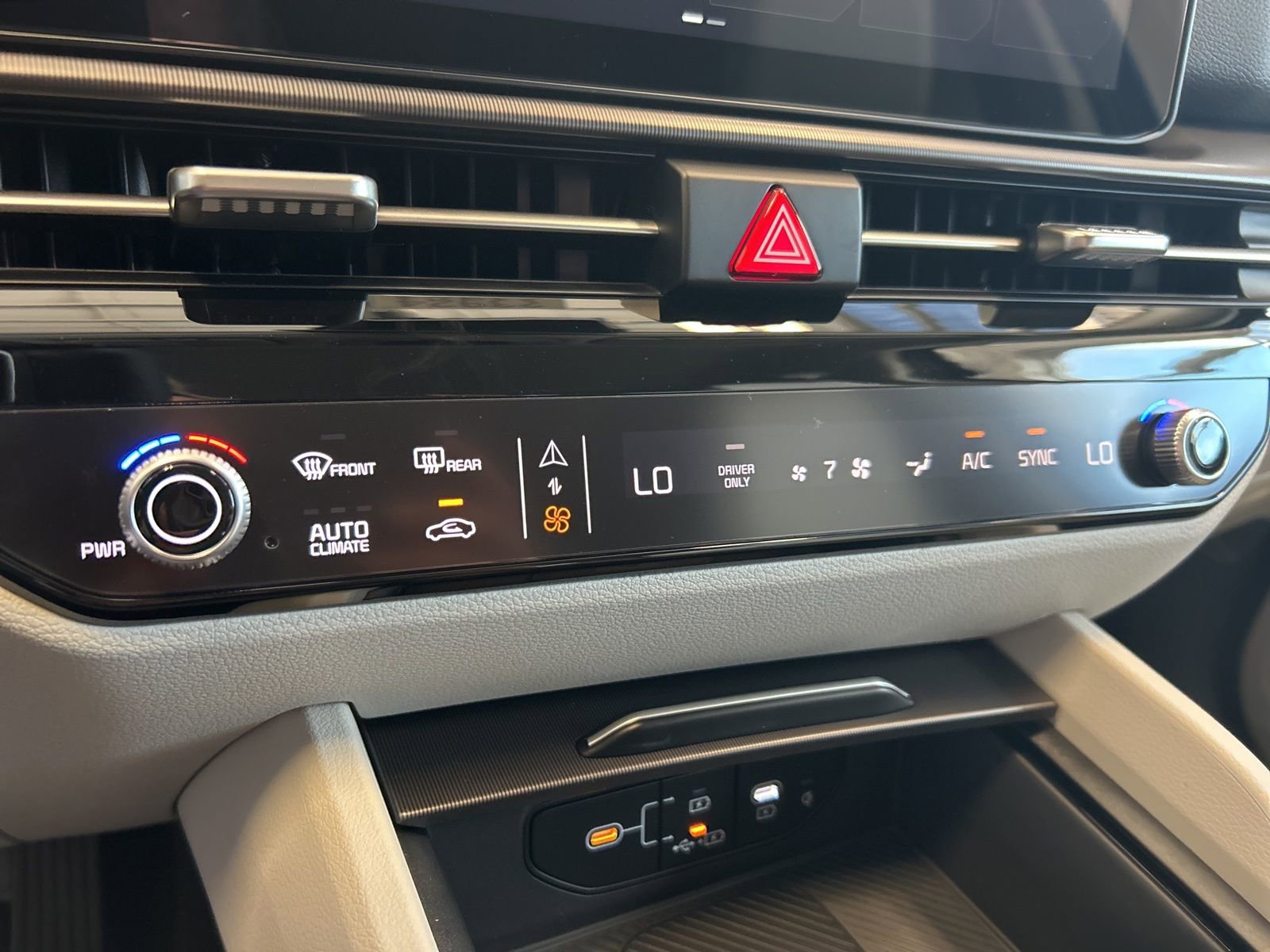 New 2026 Kia Sportage EX image 29