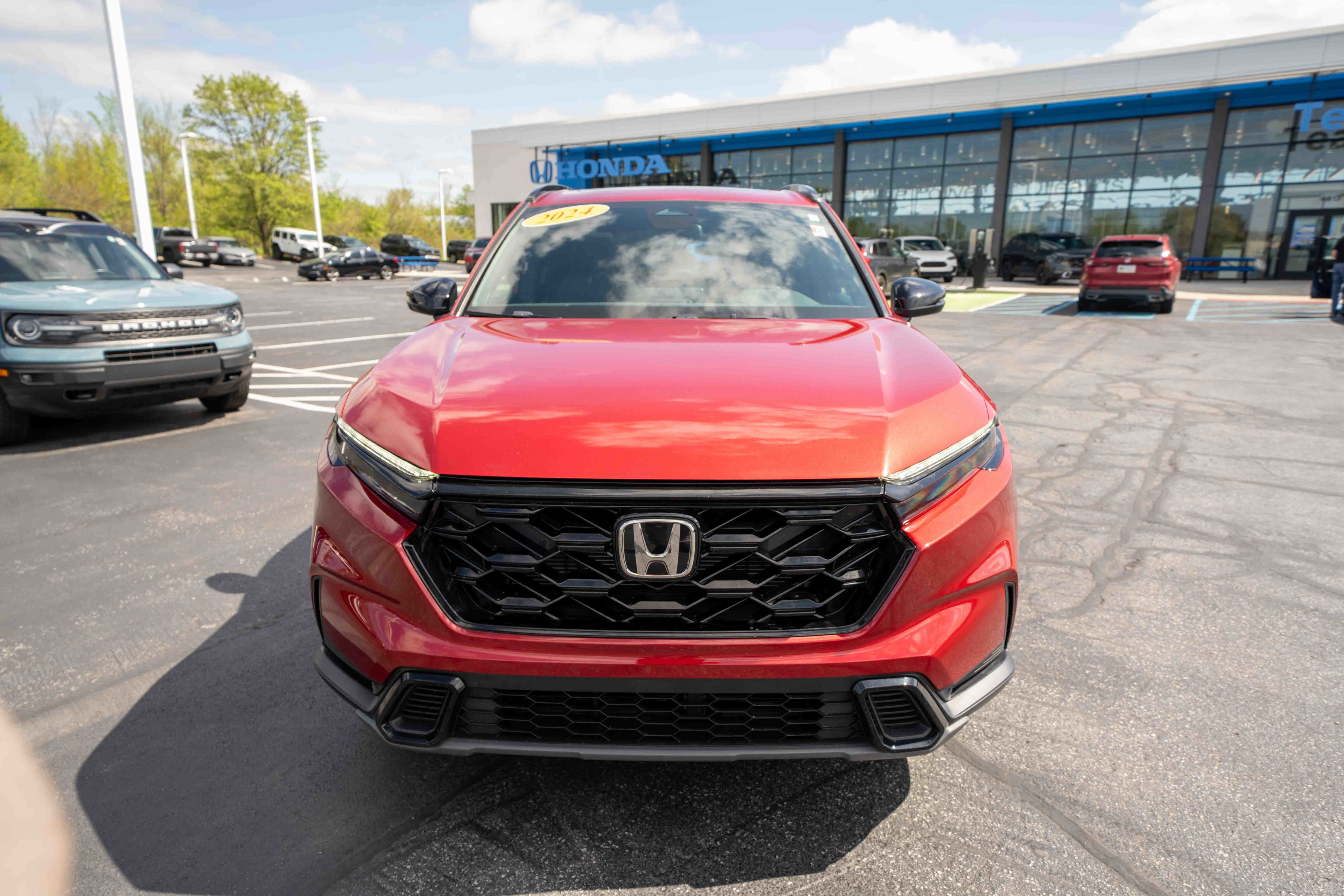 Used 2024 Honda CR-V Sport image 2