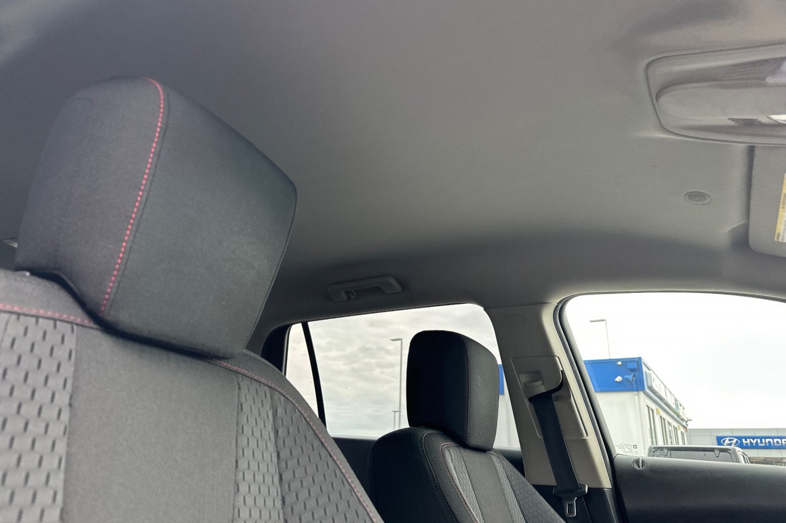 Used 2010 GMC Terrain SLE FWD image 17