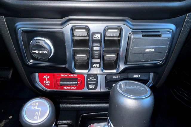 Used 2022 Jeep Gladiator Rubicon w/ LED Lighting Group AWD/4WD image 24