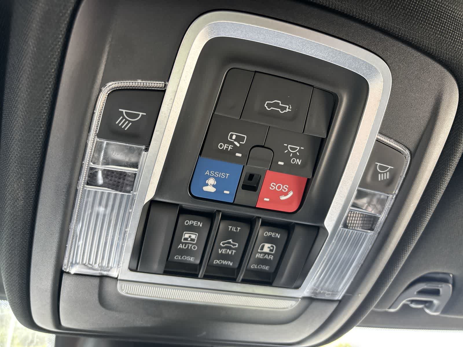 Used 2020 RAM 3500 Laramie AWD/4WD image 24