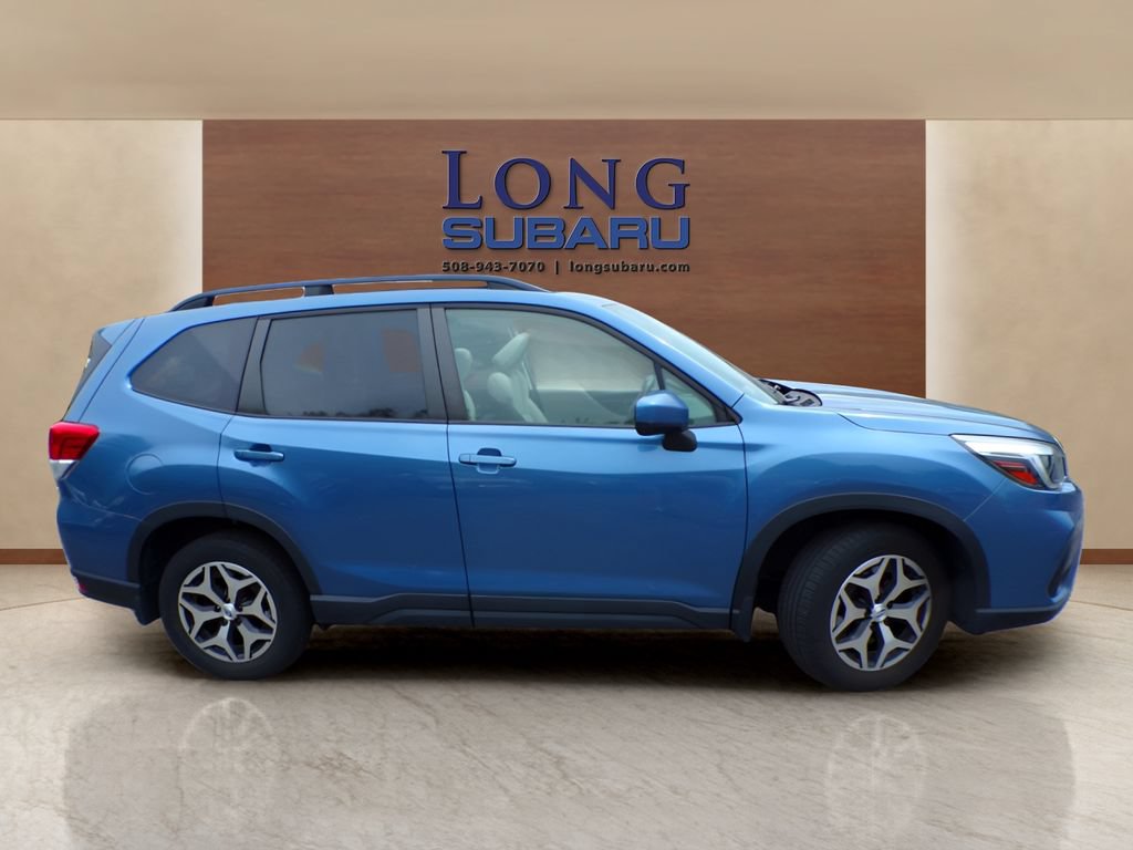 Used 2020 Subaru Forester Premium AWD/4WD image 6