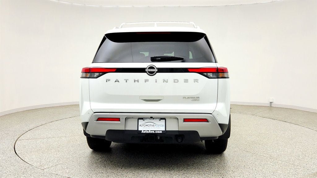 Used 2025 Nissan Pathfinder Platinum w/ Cargo Package AWD/4WD image 6