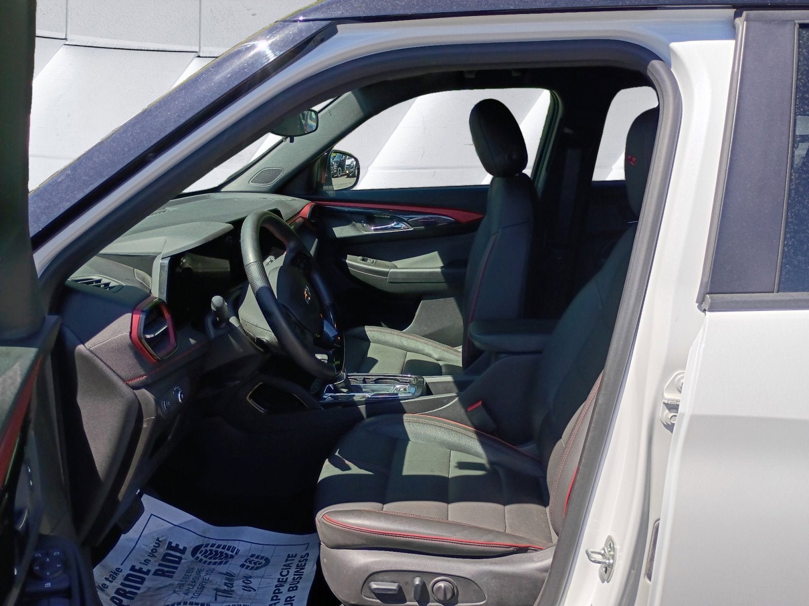 Used 2025 Chevrolet TrailBlazer RS w/ Driver Confidence Package AWD/4WD image 10