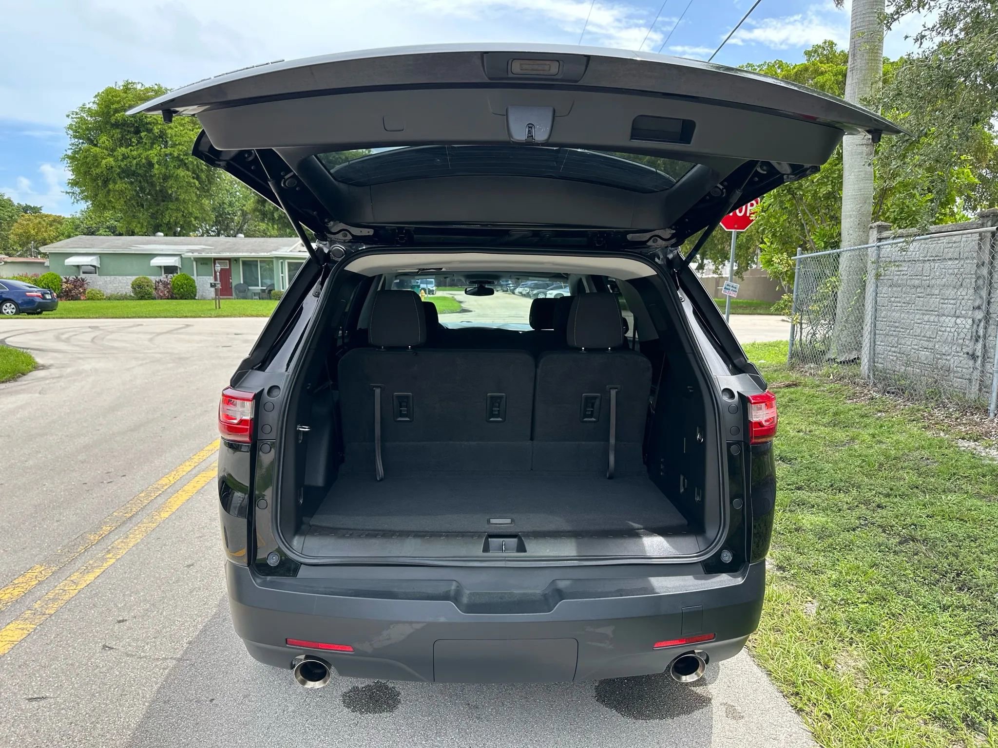 Used 2020 Chevrolet Traverse LS image 27
