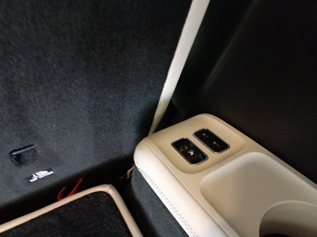 Used 2025 Mercedes-Benz GLS 450 4MATIC image 58